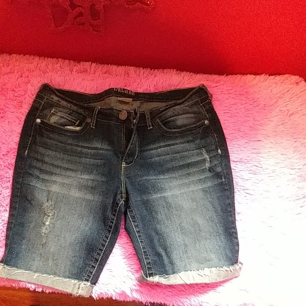 Burmuda shorts